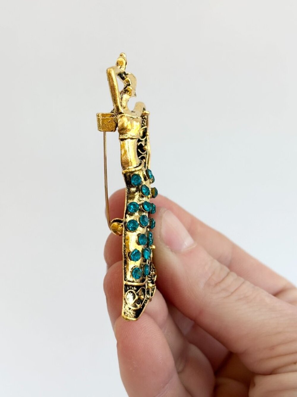 Mint Flamenco Dancer Peacock Gold Toned Textured Floral Vintage Style Brooch Pin - Picture 15 of 16
